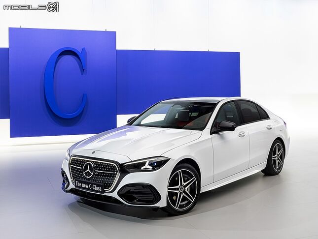 【重點新車】Mercedes-Benz小改款C-Class正式登場，科技層面大幅更新！
