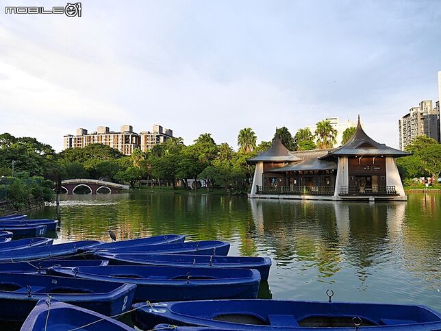 臺中公園、彰化銀行、臺中火車站 — 快閃臺中半天憶童年小旅行